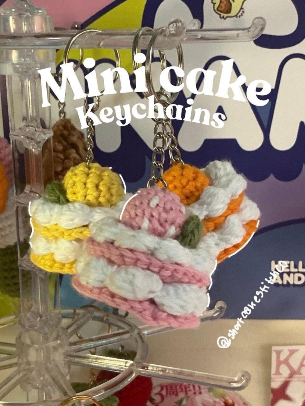 Mini cake keychains !